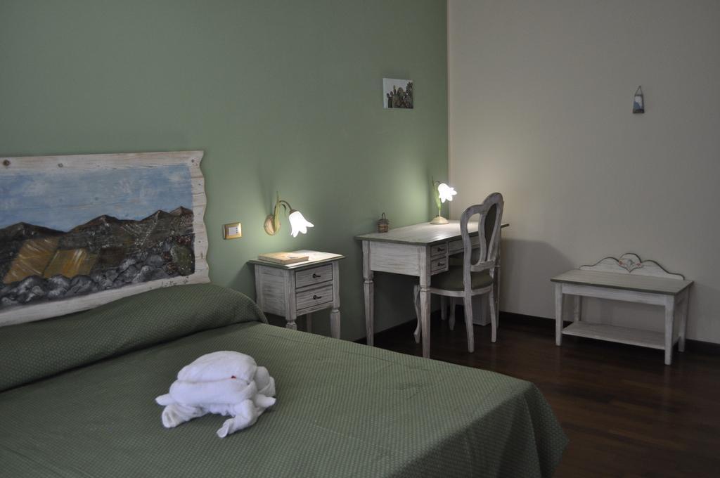 Stupor Mundi Bed&Breakfast Palermo Bagian luar foto