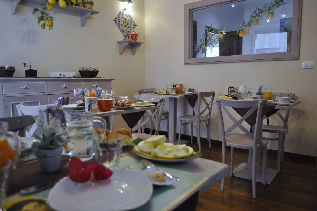 Stupor Mundi Bed&Breakfast Palermo Bagian luar foto