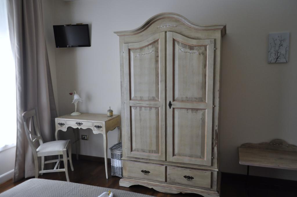 Stupor Mundi Bed&Breakfast Palermo Ruang foto