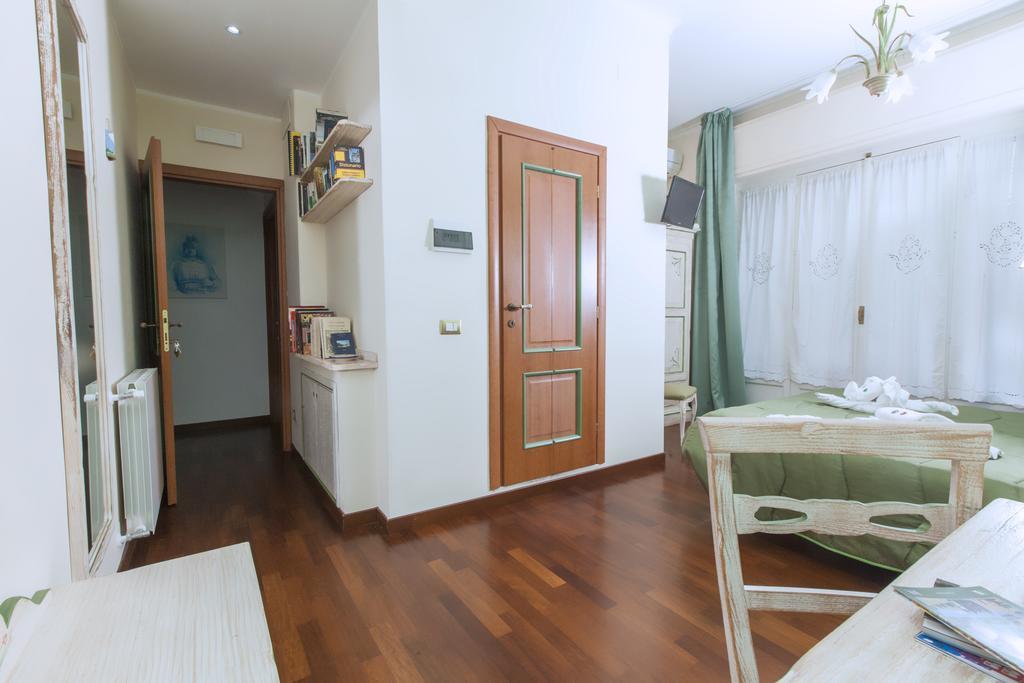 Stupor Mundi Bed&Breakfast Palermo Bagian luar foto